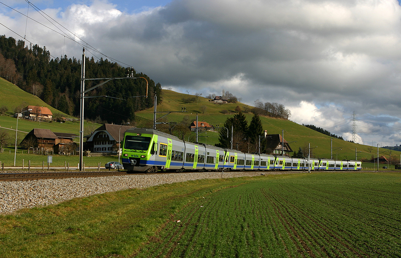 Rabe Der Bls Zwischen Z Ziwil Und Bowil