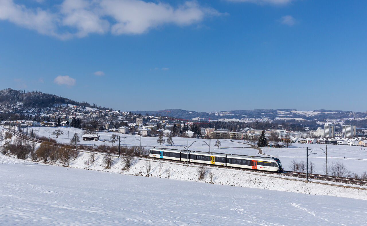 Rabe Gtw Der Thurbo Zwischen Uzwil Und Flawil