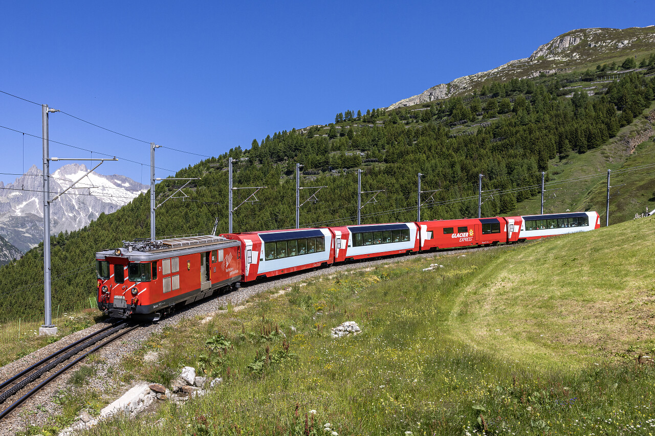 Deh Der Mgb Zwischen N Tschen Und Andermatt