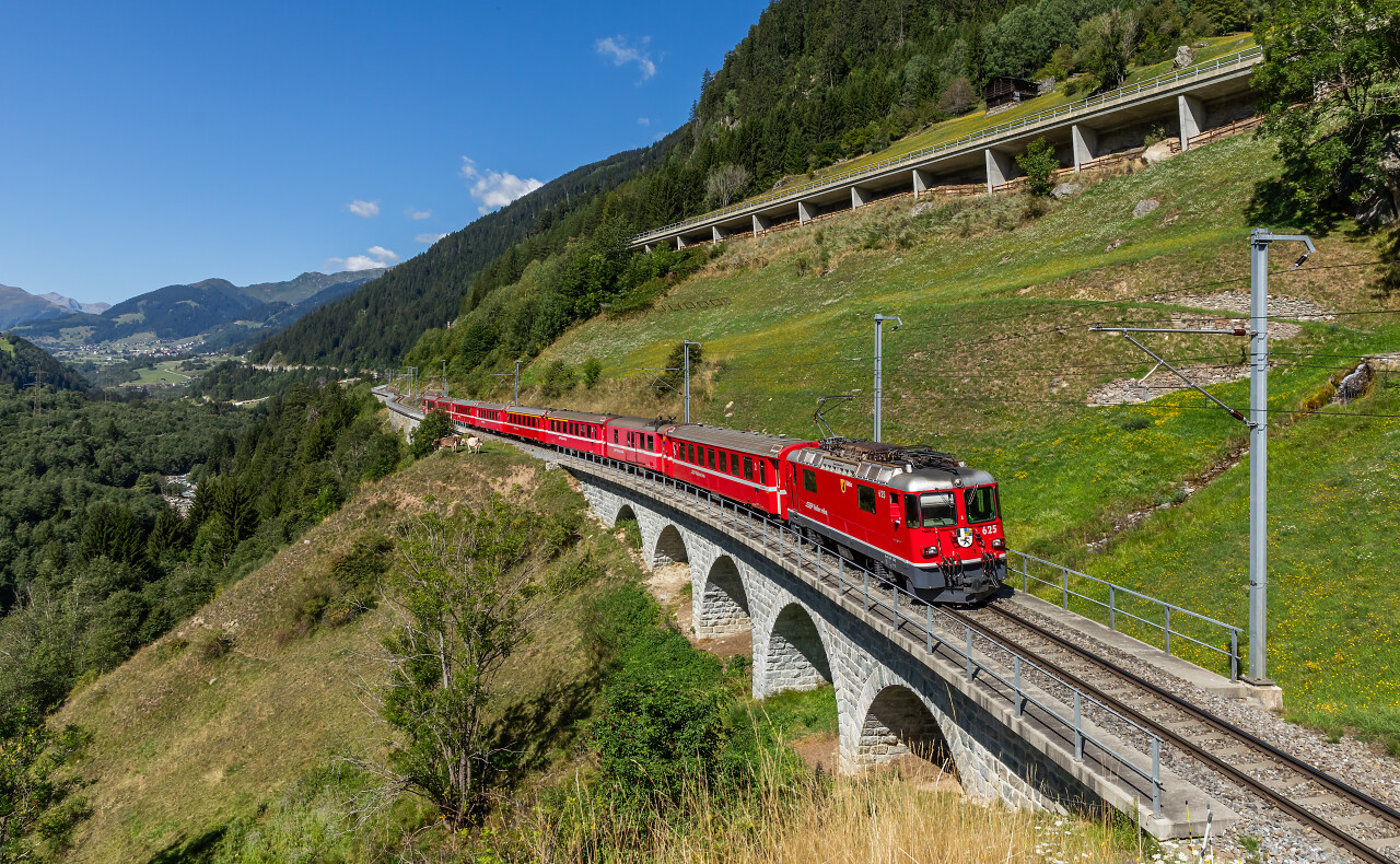 Ge Ii Of Rhb Between Disentis And Sumvitg Cumpadials