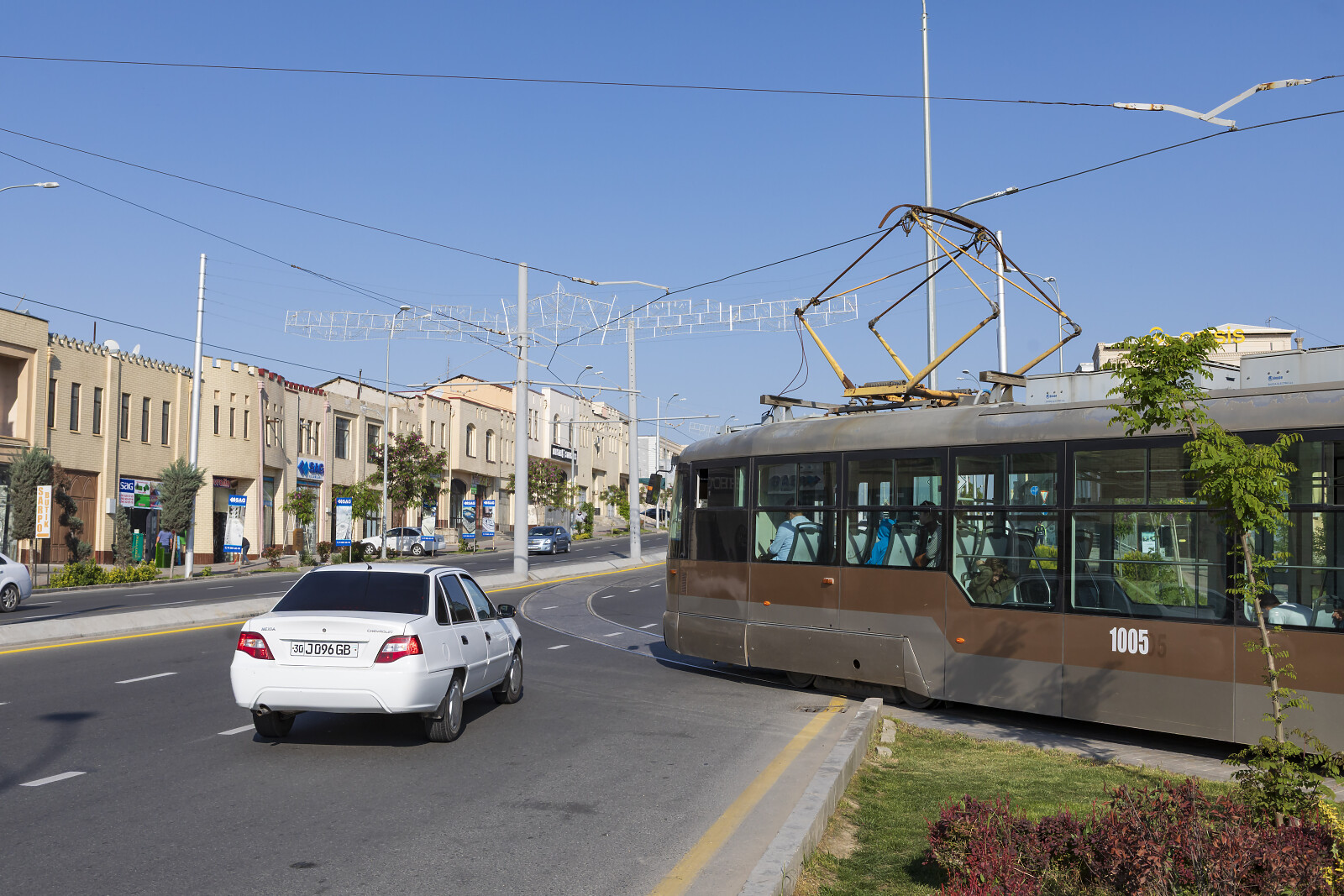 1005 der DK (Tramvay liniyalarini ekspluatatsiya qilish direksiyasi) bei Samarkand (Siyob Bozori), Usbekistan
