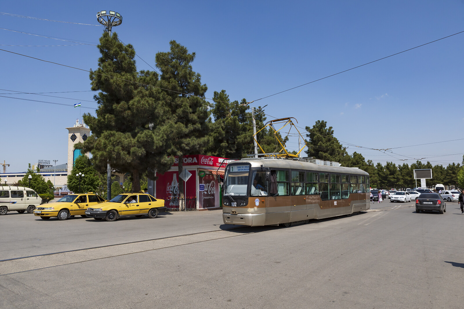 1012 der DK (Tramvay liniyalarini ekspluatatsiya qilish direksiyasi) bei Samarkand (Temir Yo'L Vokzali), Usbekistan