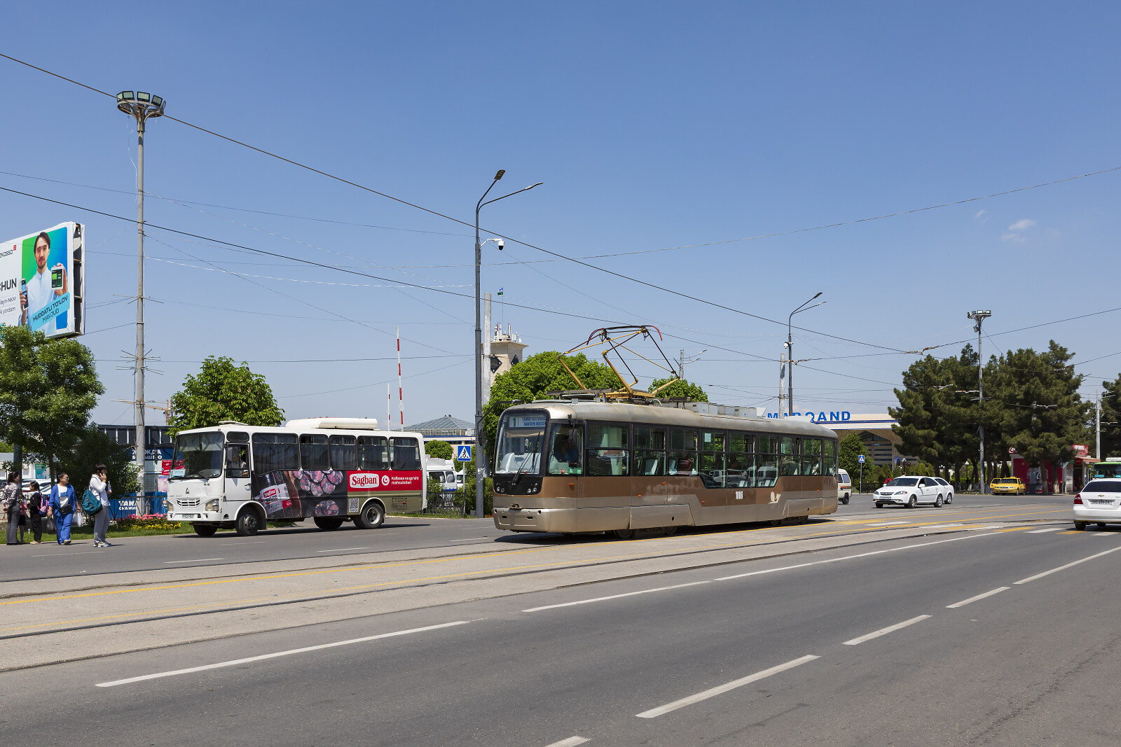 1006 der DK (Tramvay liniyalarini ekspluatatsiya qilish direksiyasi) bei Samarkand (Temir Yo'L Vokzali), Usbekistan