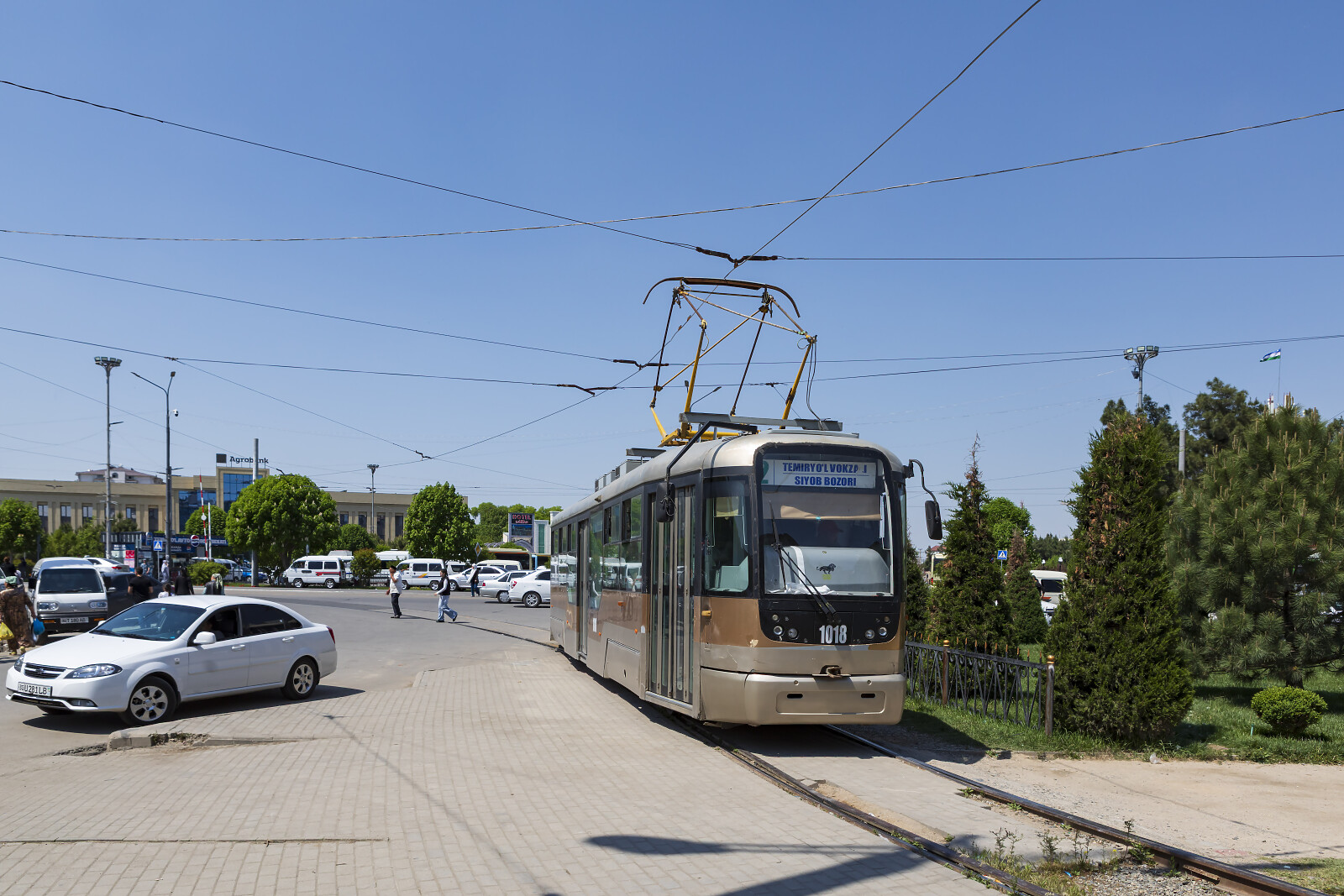 1018 der DK (Tramvay liniyalarini ekspluatatsiya qilish direksiyasi) bei Samarkand (Temir Yo'L Vokzali), Usbekistan